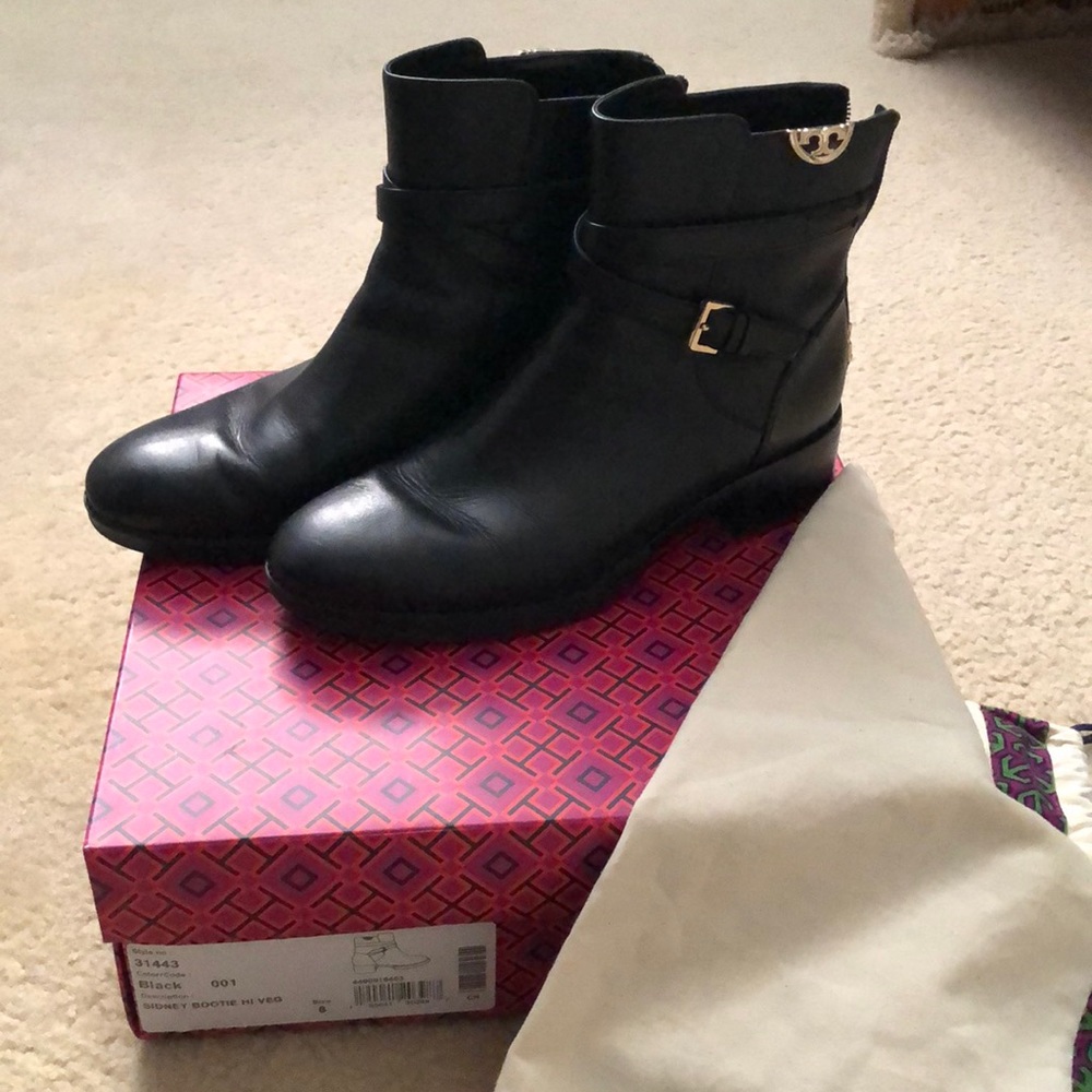Tory Burch Sidney Bootie 8